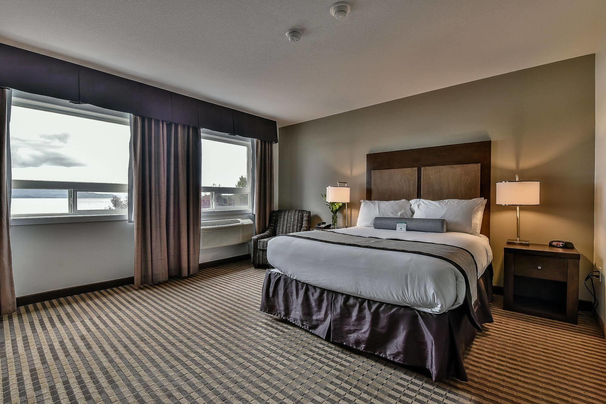 The View Hotel Fort Saint James Exterior photo
