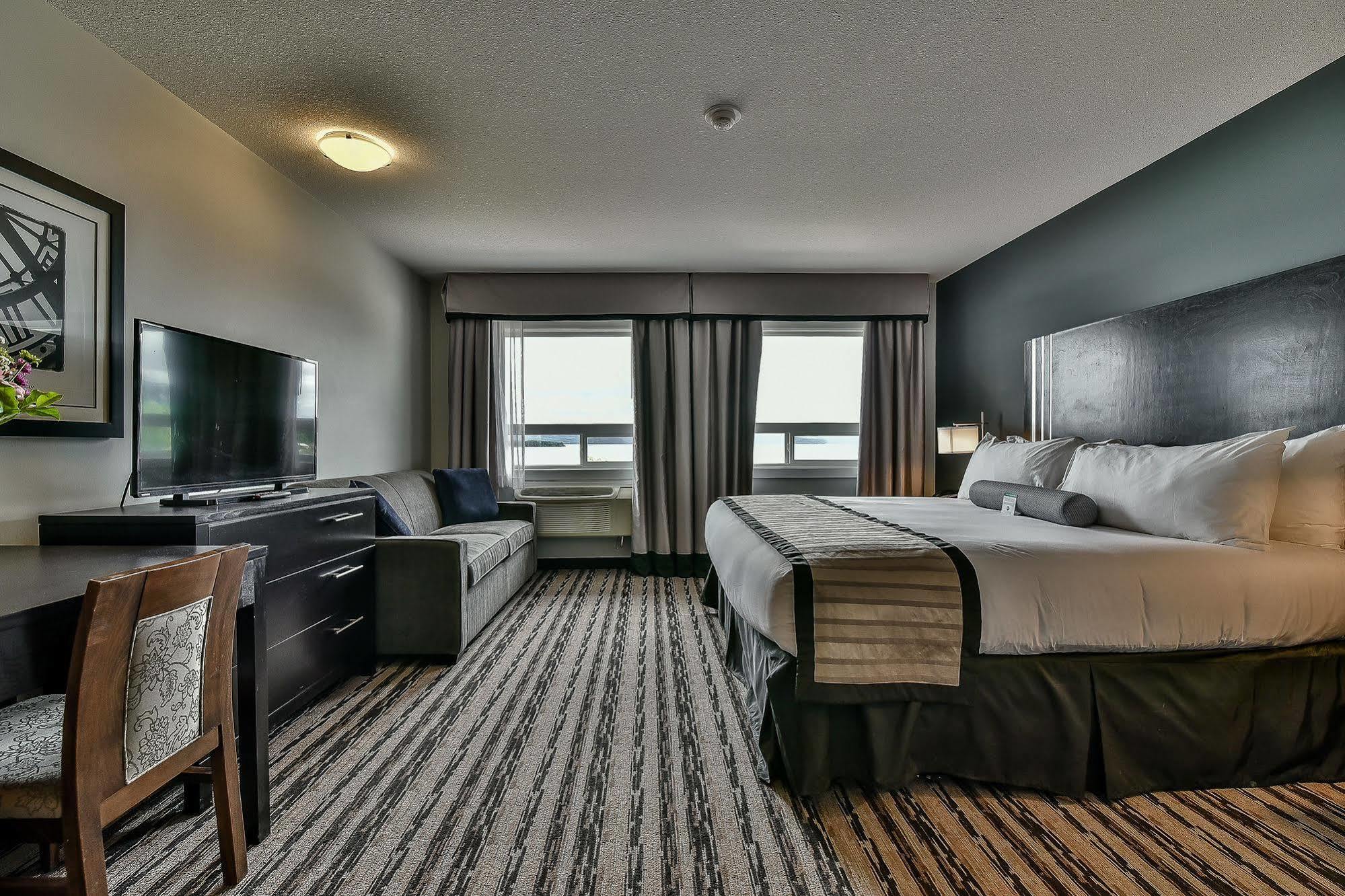 The View Hotel Fort Saint James Exterior photo
